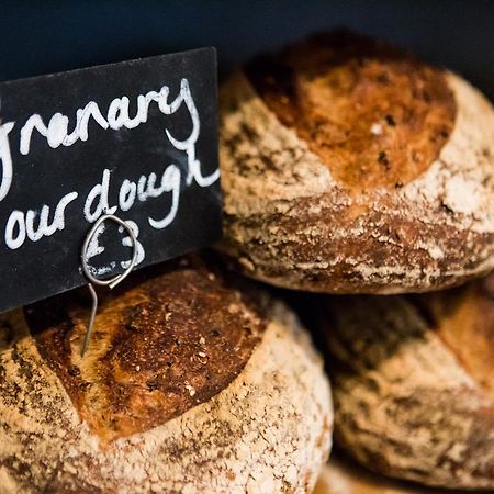 Whitehouse Rye Bed and Breakfast Eksteriør billede Granary Sourdough