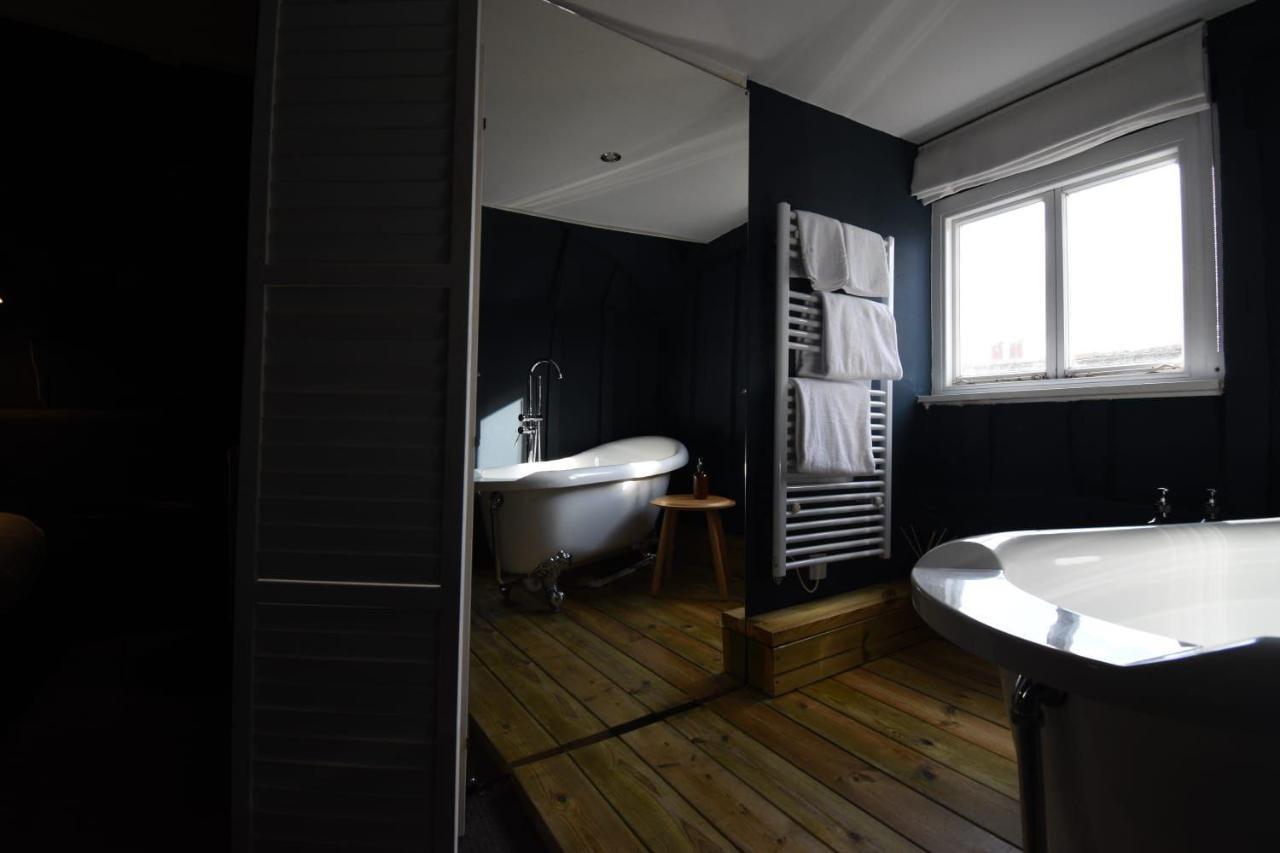 Whitehouse Rye Bed and Breakfast Eksteriør billede Bathroom