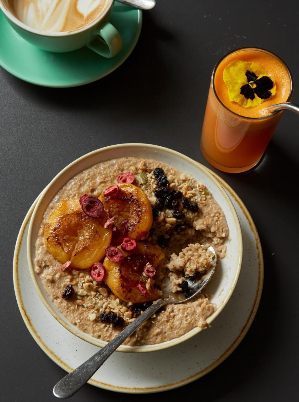 Whitehouse Rye Bed and Breakfast Eksteriør billede Oatmeal with fruit
