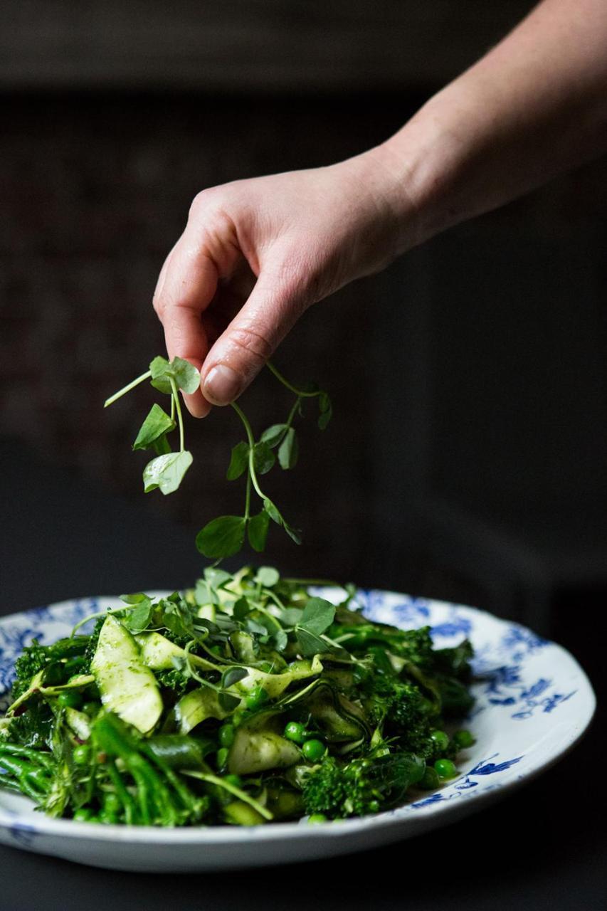 Whitehouse Rye Bed and Breakfast Eksteriør billede Watercress being added to a salad